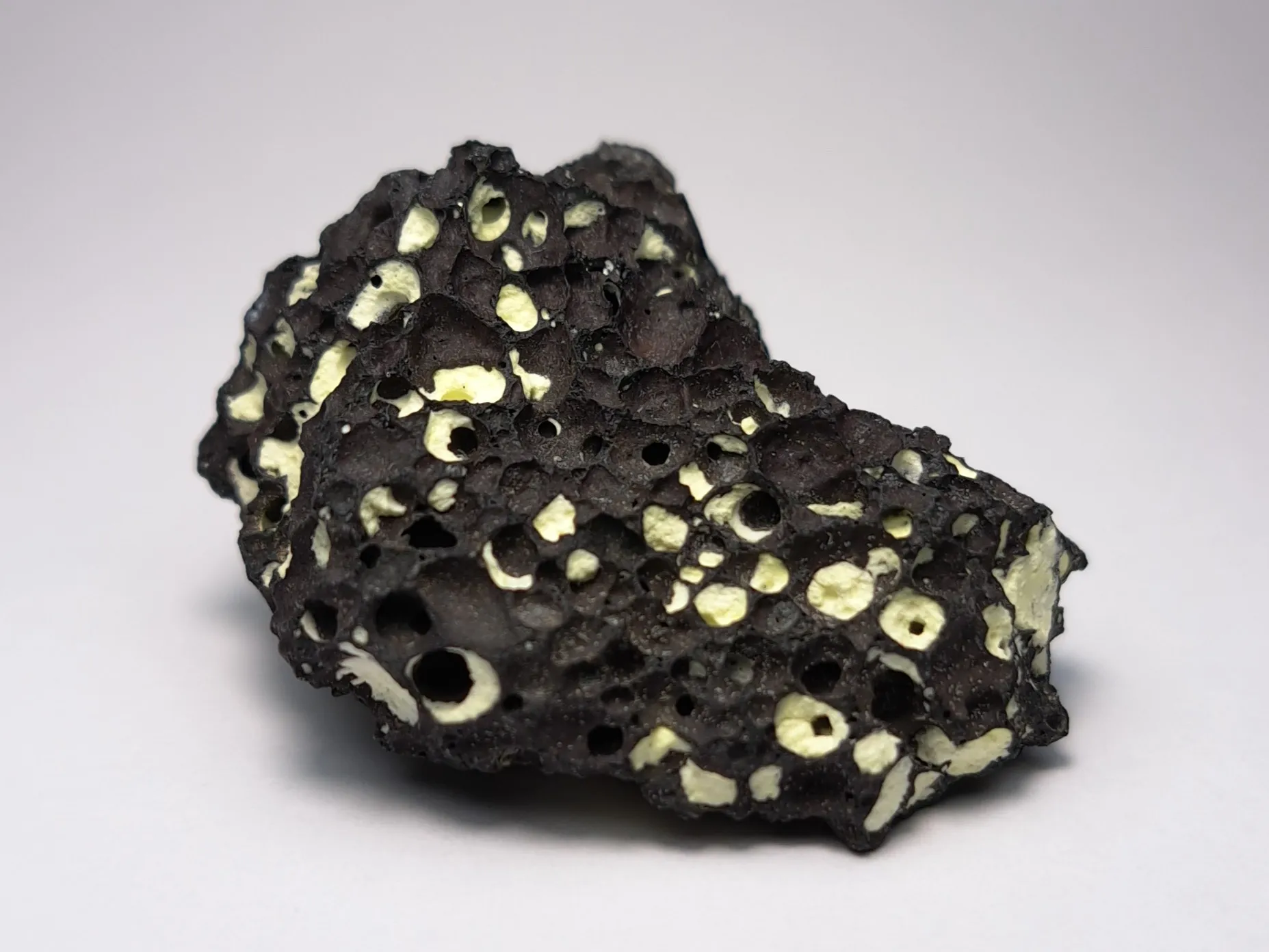 Dot stone, unknown